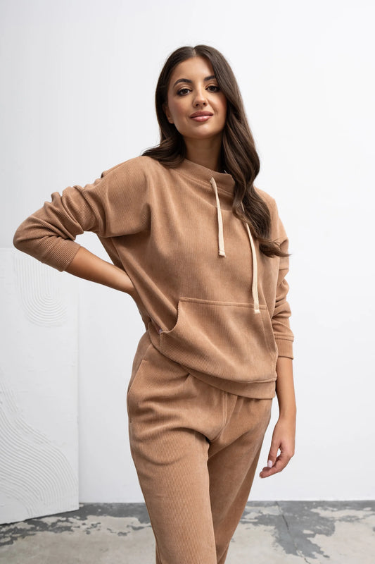 DRES SZTRUKSOWY KARMEL